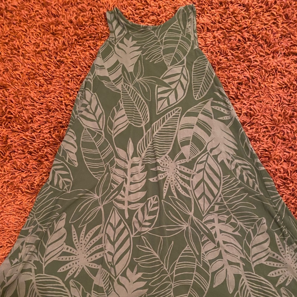 Green tropical dress